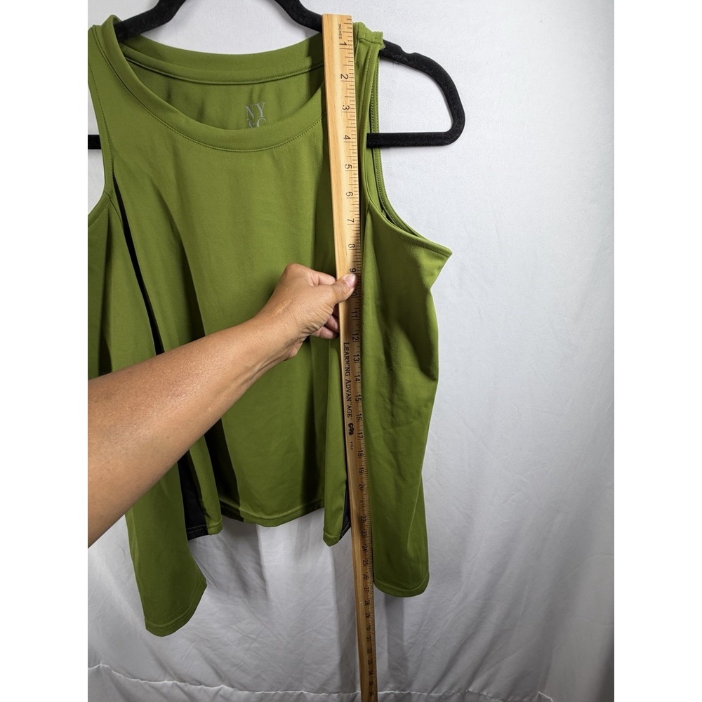 NY&C Green Cold Shoulder Long Sleeve Top Faux Leather Trim Size L Athleisure - Picture 4 of 8